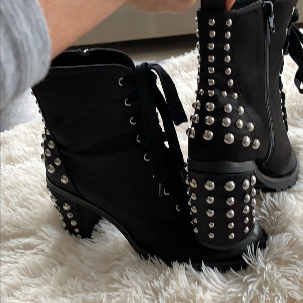 Boots - Picture 2 of 3